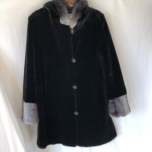 Novelti For Melanie Lyne Faux Fur Cocoon Coat